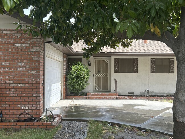 Building Photo - 1726 Idylwood Ct