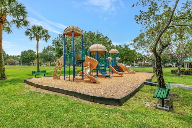 Building Photo - 4801 N Wickham Cir