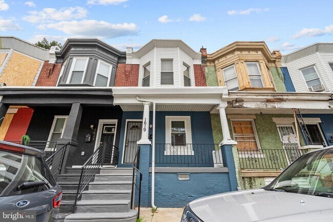 Building Photo - 1619 S Conestoga St