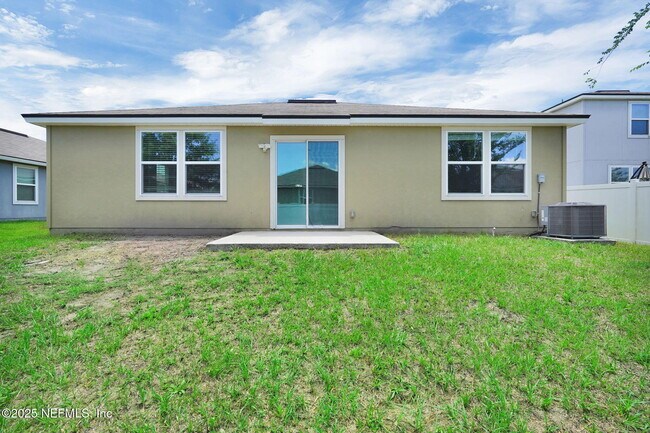 Building Photo - 1983 Pebble Point Dr