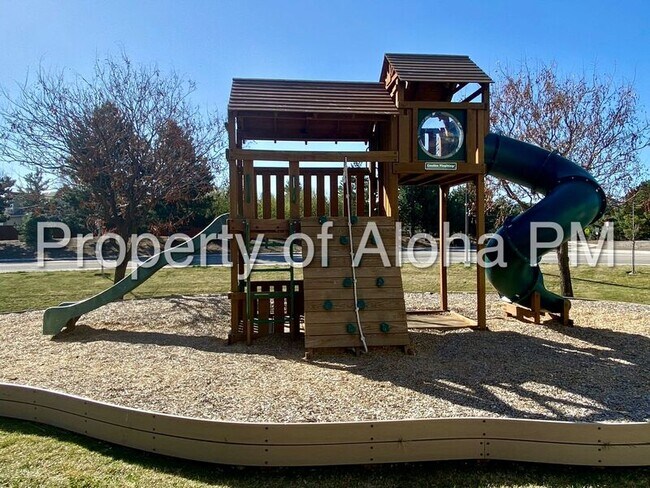 Building Photo - 3566 E Grand Forest Dr