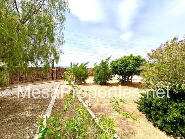 Building Photo - 12982 Haverford Ct