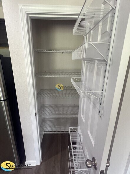 Building Photo - 8777 Kaye Ln