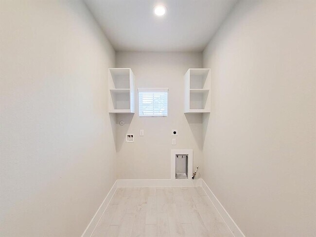 Building Photo - 23622 Iris Field Ct