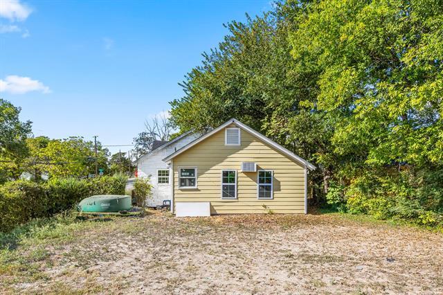 Building Photo - 1802 Fordham Rd