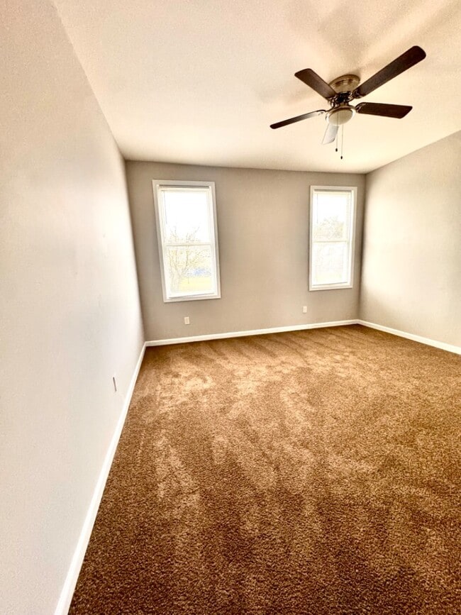 Building Photo - 3213 The Alameda