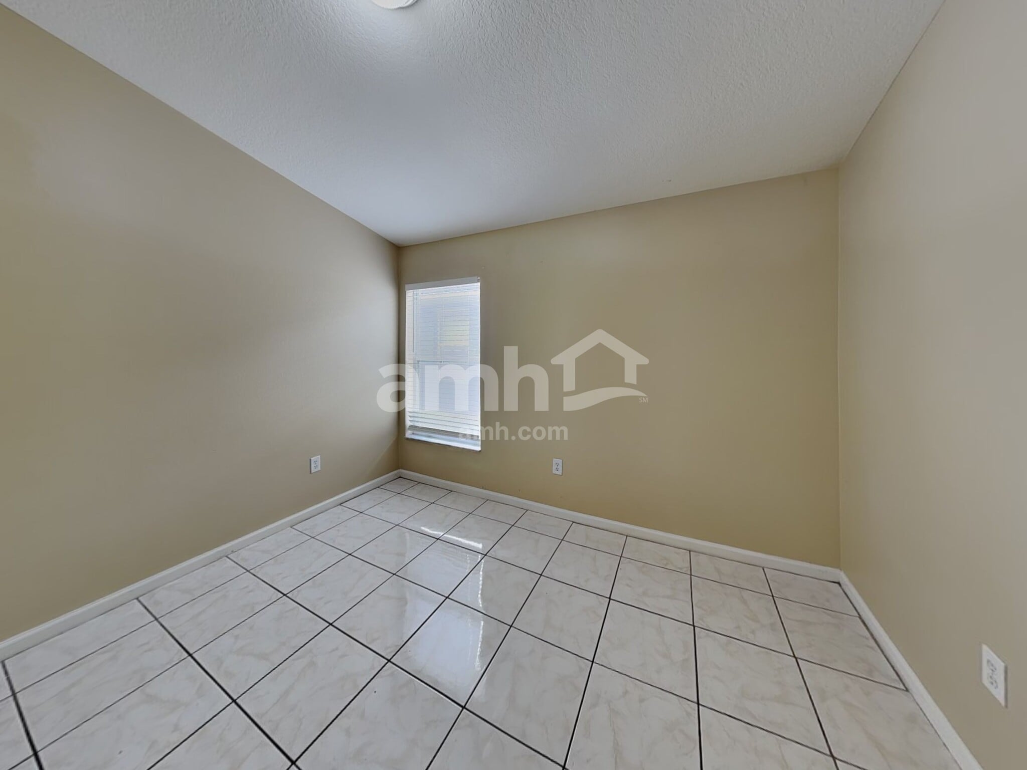 Building Photo - 1027 Summer Breeze Dr