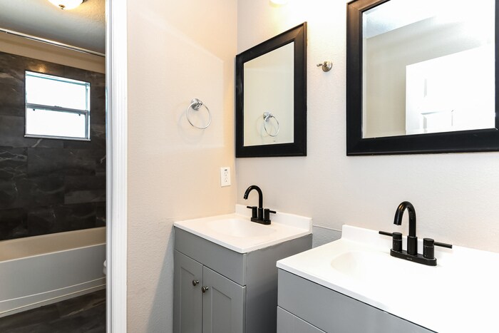 Building Photo - 1281 Nelson Park Ct