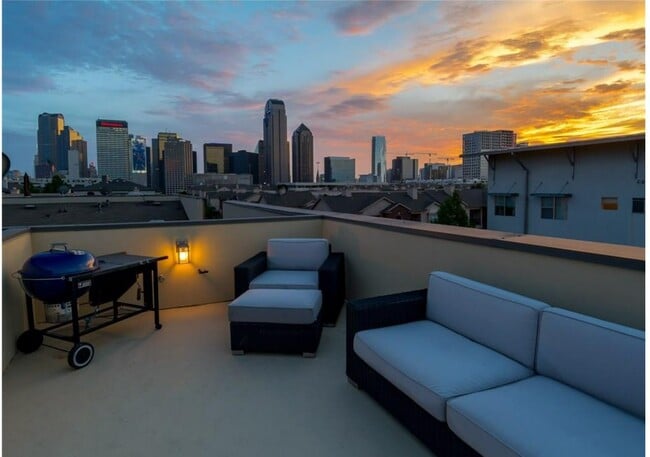 Primary Photo - 744 Cannen John Ln