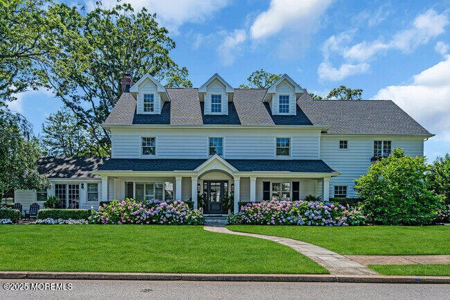 Primary Photo - 12 Red Oak Dr