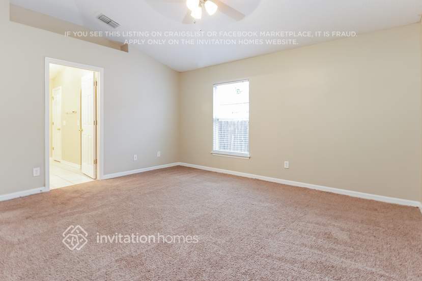 Building Photo - 4508 Stable Dr