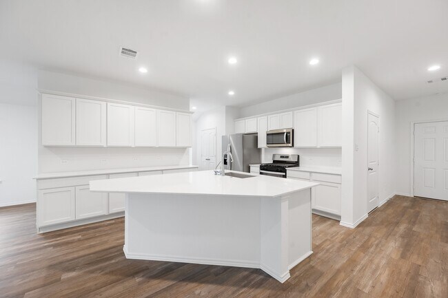 Building Photo - 3085 Emerald Ocean Dr