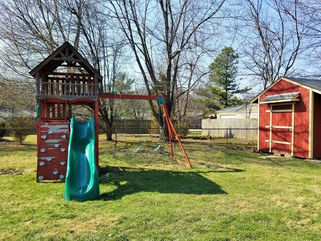 Building Photo - YOU CAN STOP YOUR SEARCH! BRAND NEW Jeffer...