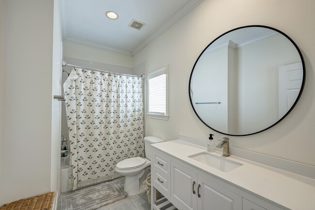 Building Photo - 5014 Mellon St