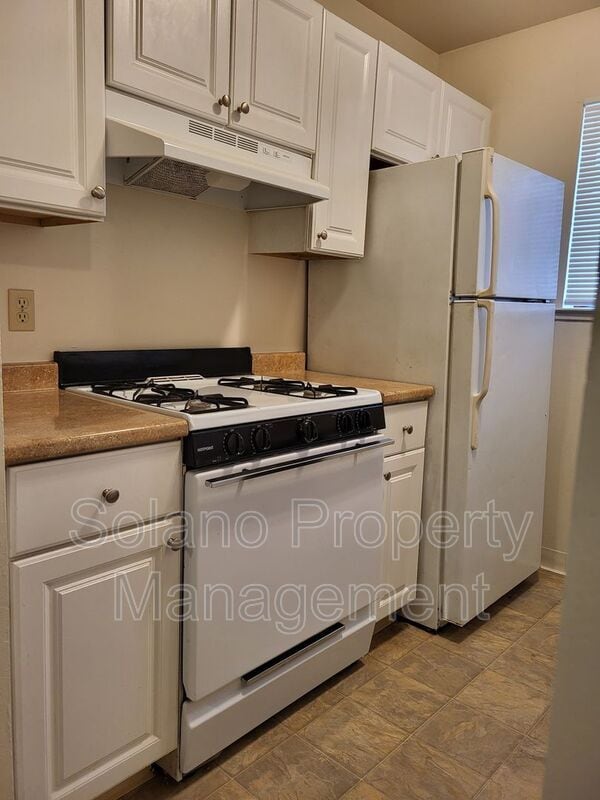 Building Photo - 1970 Peabody Rd