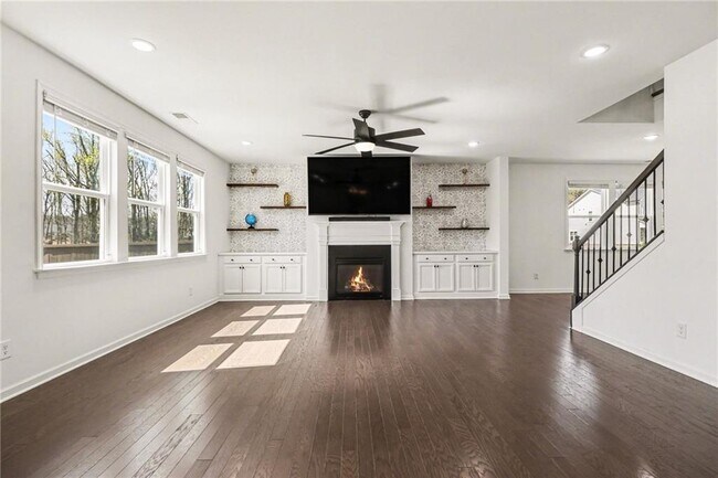 Building Photo - 5510 Bower Pl