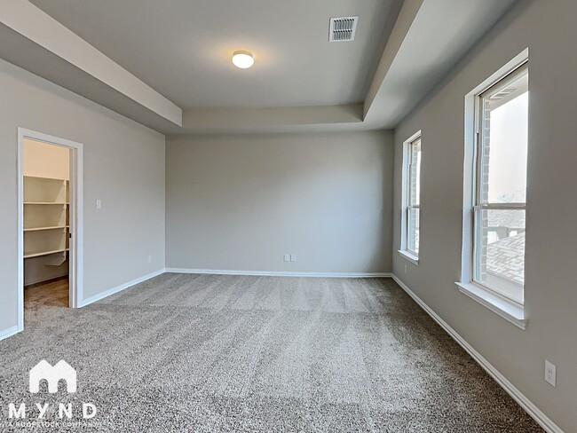 Building Photo - 14844 Gentry Dr