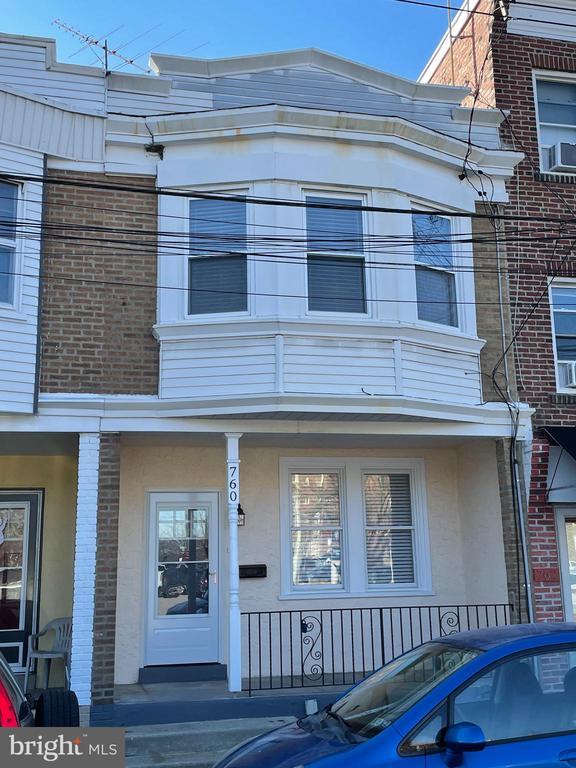 Building Photo - 760 W Railroad Ave