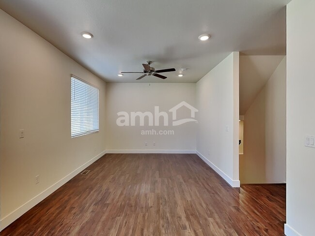 Building Photo - 3934 Wyedale Wy