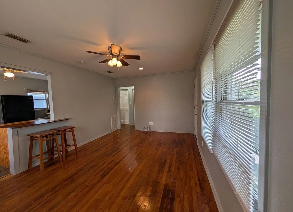 Building Photo - 890 Josephine St