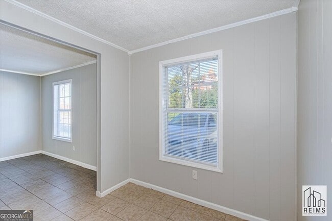 Building Photo - 1232 12th St