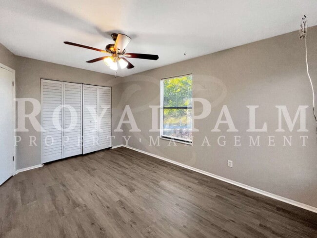 Building Photo - 2/1 Rental with W/D Hookups—Roses are Red, Lawns are Green, a Fenced Yard? That’s a Pet Lover’s D...