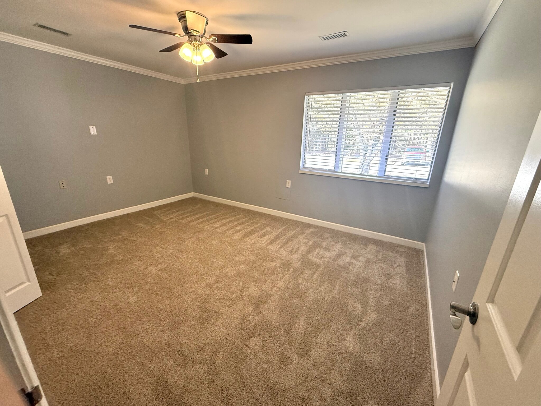 Front Bedroom - 200 Santree Dr