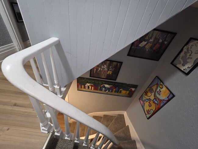 Building Photo - 414 Dayton St