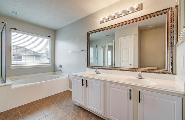 Building Photo - 25266 Boulder Bend Ln