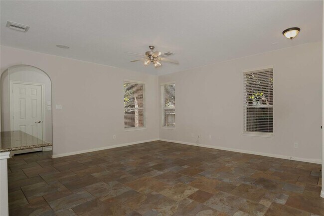 Building Photo - 137 E Montfair Blvd