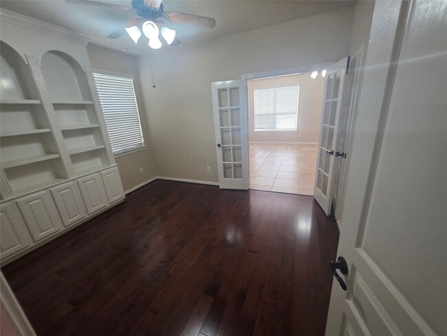 Building Photo - 2520 Garnetfield Ln