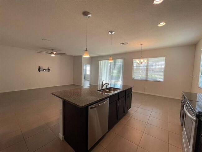 Building Photo - 17821 Garsalaso Cir
