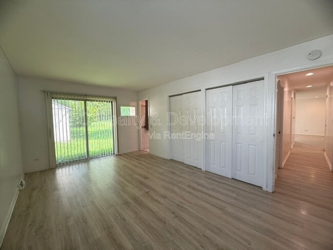 Building Photo - 14949 Highland Ave