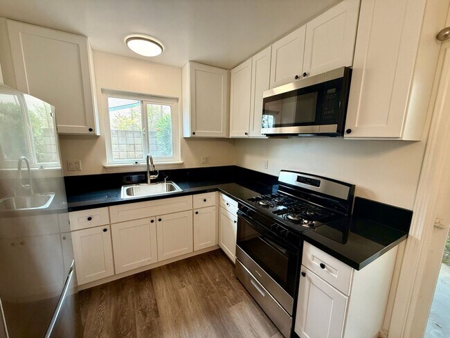 Building Photo - 3618 Manzana St