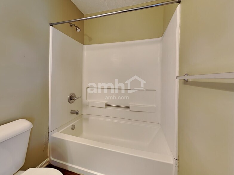 Building Photo - 599 Whispering Pines Pl