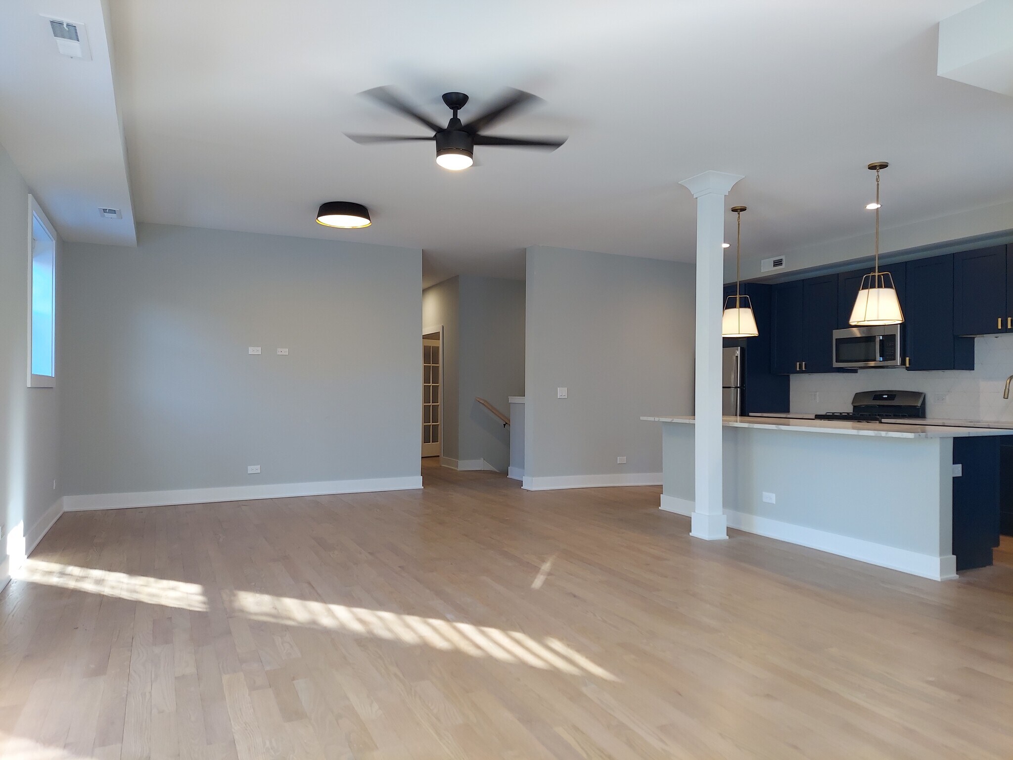 Building Photo - 4409 N Seeley Ave