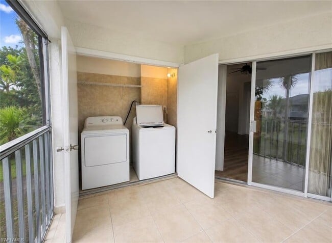 Building Photo - 161 Santa Clara Dr