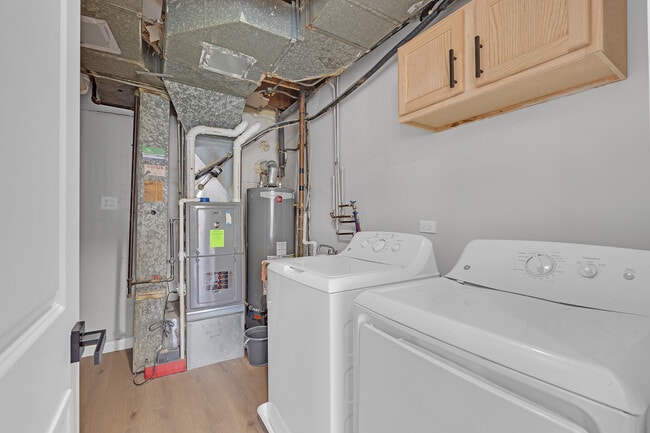 Building Photo - 1132 Brighton Pl