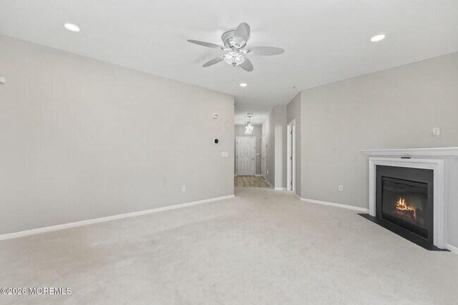 Building Photo - 327 Mill Pond Wy