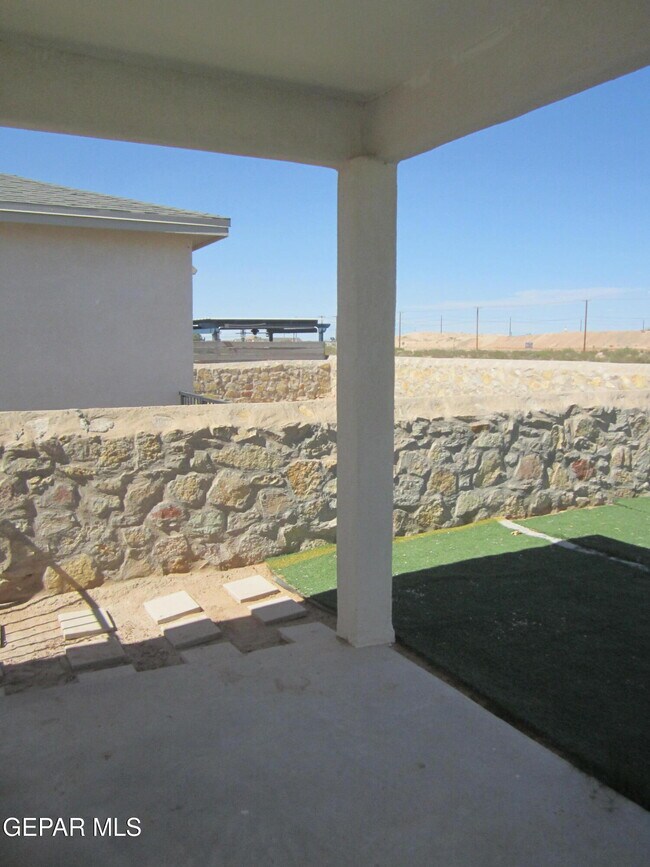 Building Photo - 1628 Sam Dominguez