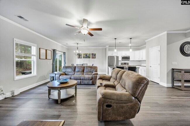 Building Photo - 102 Backspin Dr