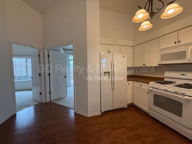 Building Photo - 2481 Hearthstone Dr