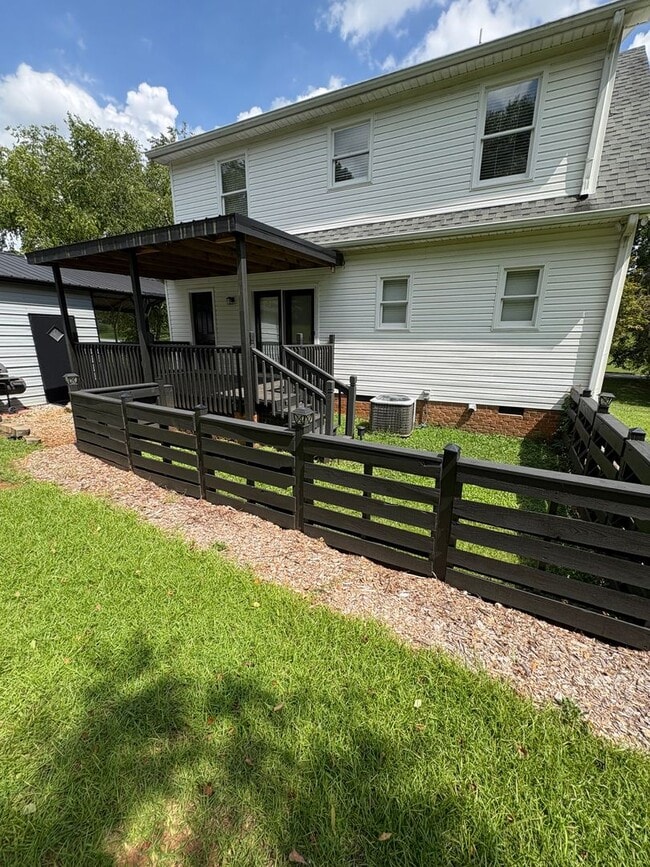 Building Photo - Lovely 3 Bedroom 2 Bath Home in Easley!!