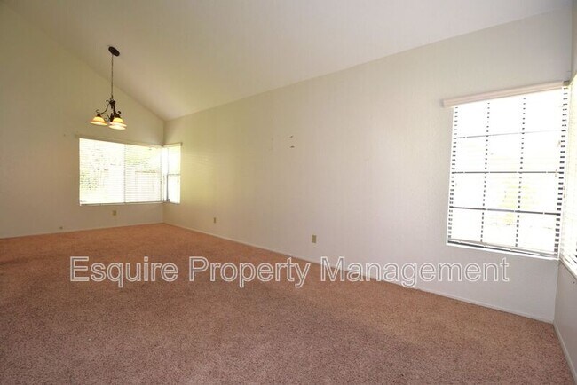 Building Photo - 5148 Via Calderon