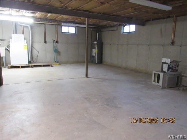 Building Photo - 837 Beach Rd