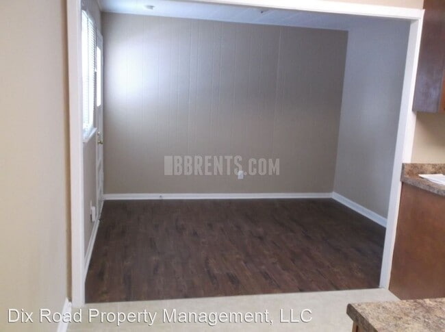 Building Photo - 3 br, 1 bath House - 631 Blackburn Avenue,