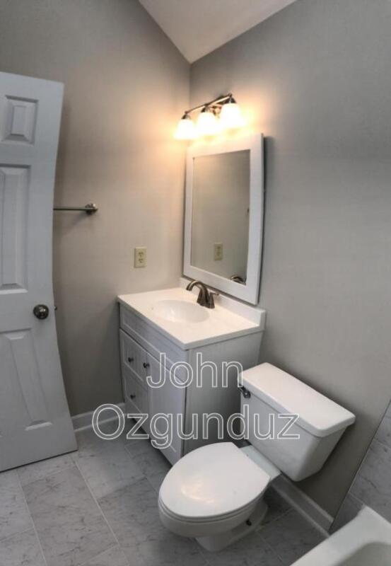 Building Photo - 2809 Broadlands Dr