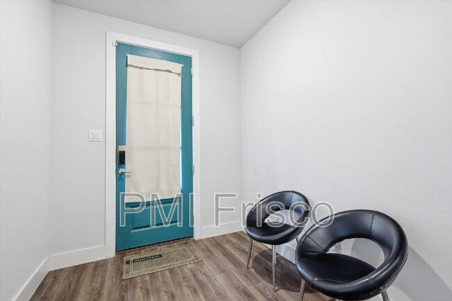 Building Photo - 8132 Bromley Dr