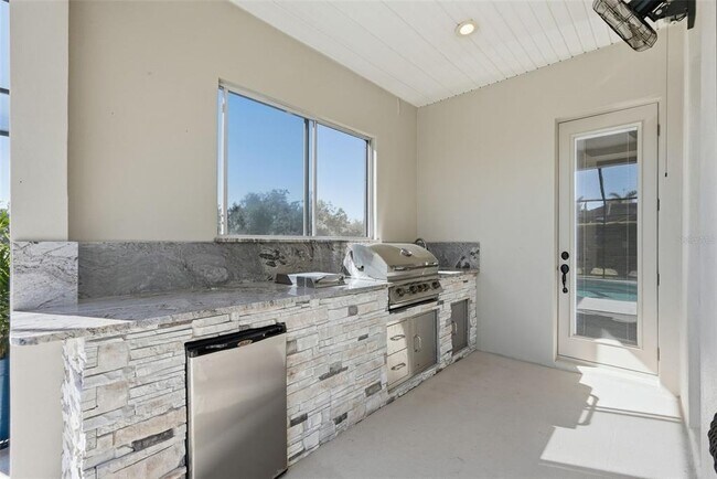 Building Photo - 14716 4th Dr NE