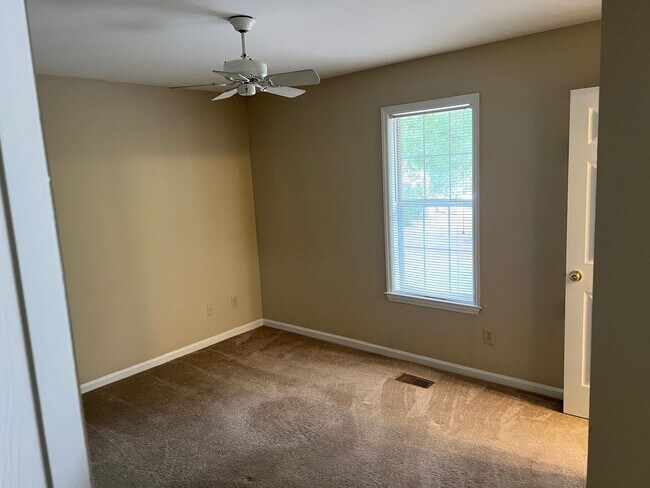 Building Photo - 6611-7227 Bevington Duplex